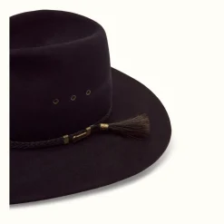 Men R.M. Williams Akubra longhorn hat