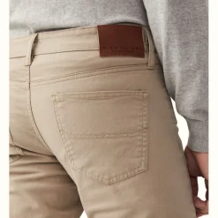 Men R.M. Williams Victor Jean